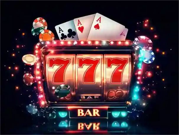 Live22 Demo Myanmar Sportsbook မိုဘိုင်းဖုန်းဖြင့် ဘောလုံးပွဲ Live Betting ကစားနေသောမြင်ကွင်း